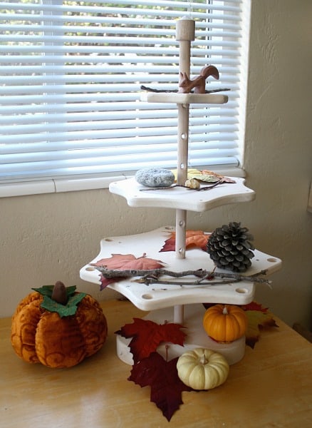 Fall Nature Table: Setting Up a Nature Area in Your Home.~ Buggy and Buddy