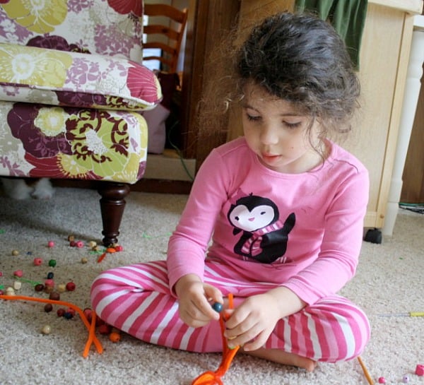 Homemade Christmas Ornaments for Kids: Pipe Cleaners and Wooden Beads~ Buggy and Buddy