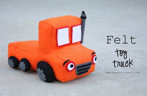 felt toy truck IMG_8310