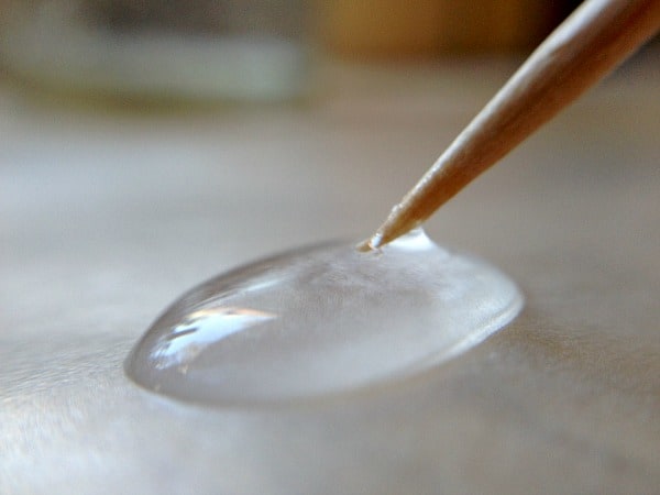 How soap affects the surface tension of water