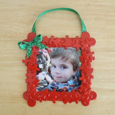 Homemade Christmas Ornaments: Puzzle Piece Frame