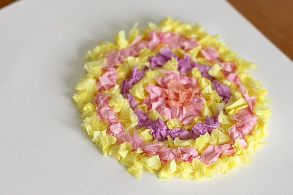 flower craft for kids using tissue paper