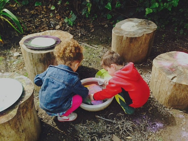 outdoor sensory play