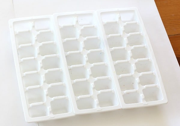 ice cube trays for mixing colors with kids