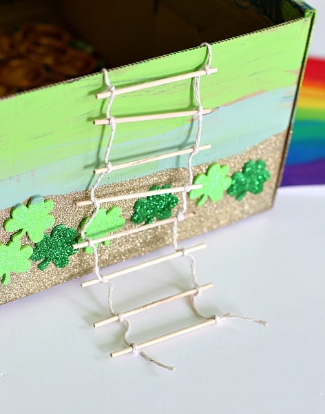 making a ladder for a leprechaun trap using string and sticks