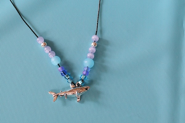 shark necklace craft for kids