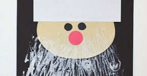 Super fun Santa craft for kids: Use yarn and rolling pin to make his beard! ~ BuggyandBuddy.com
