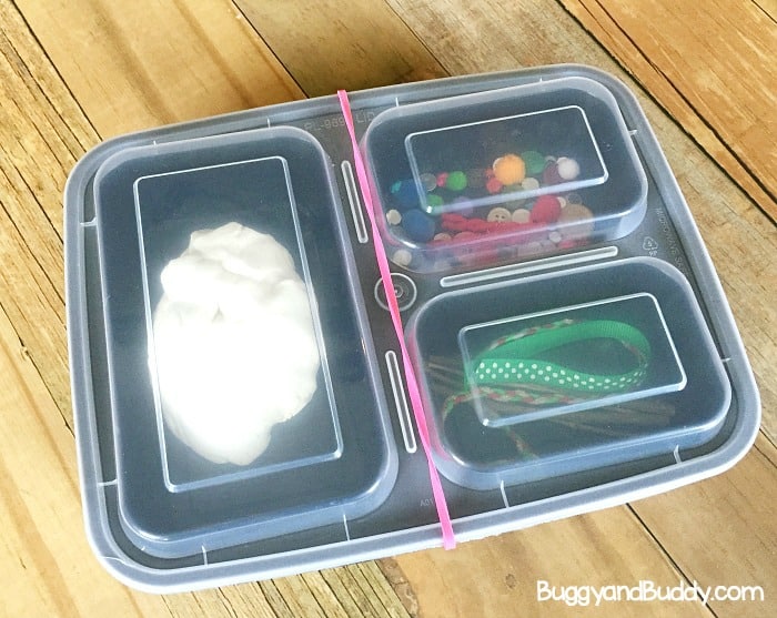 how to make snowman playdough kits with your class for winter sensory play- great for preschool and kindergarten