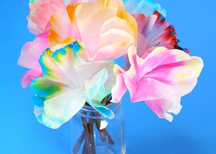 Spring Science for Kids: Chromatography Flowers with Coffee Filters